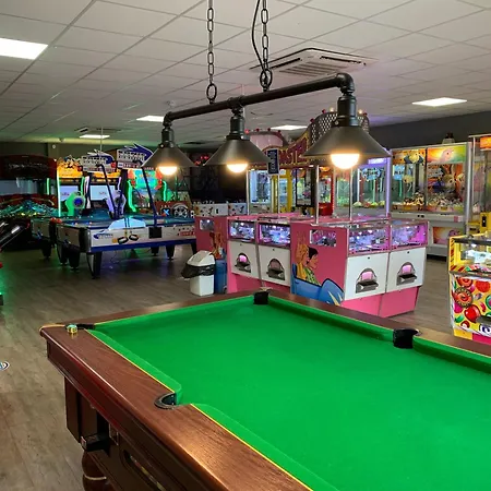 Hébergement de vacances Lakeside Retreat, The Bay Filey, 2 Bedrooms With Ensuites, Parking With Ev Charger *