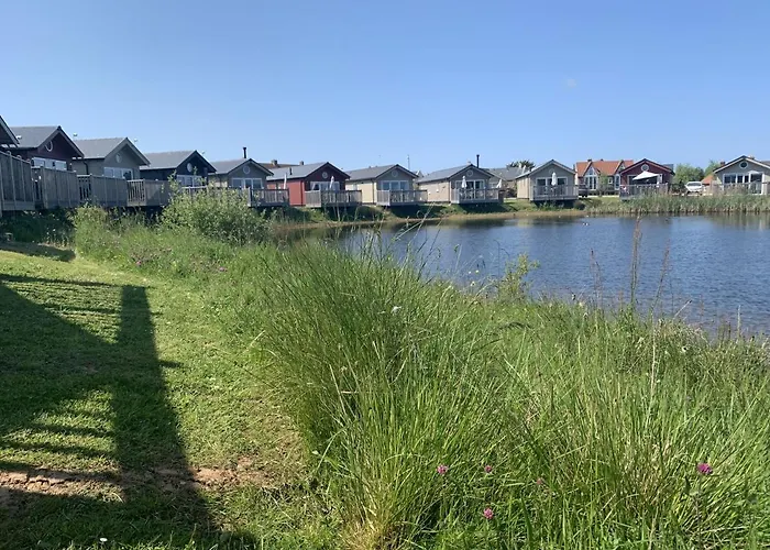 Lakeside Retreat, The Bay Filey, 2 Bedrooms With Ensuites, Parking With Ev Charger Hébergement de vacances Filey