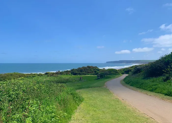 Lakeside Retreat, The Bay Filey, 2 Bedrooms With Ensuites, Parking With Ev Charger