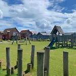 Lakeside Retreat, The Bay Filey, 2 Bedrooms With Ensuites, Parking With Ev Charger * Filey