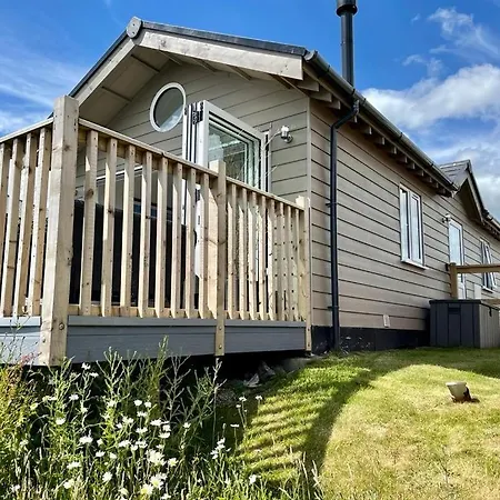 Lakeside Retreat At The Bay Filey, Sleeps 4, 2 Non-shedding Dogs Welcome For Free * פילי