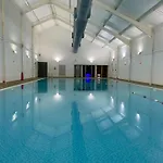 Lakeside Retreat, The Bay Filey, 2 Bedrooms With Ensuites, Parking With Ev Charger *