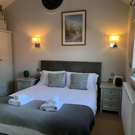 Lakeside Retreat, The Bay Filey, 2 Bedrooms With Ensuites, Parking With Ev Charger * Filey